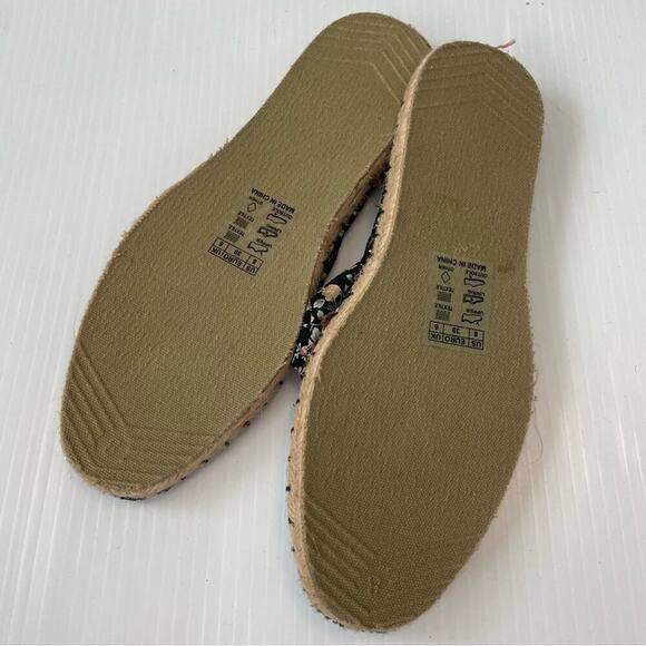 🆕 Capelli New York floral espadrille slip on flats size 8 - Picture 2 of 8
